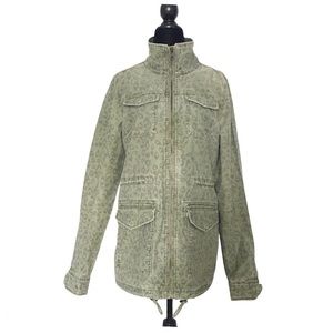 H&M Divided green leopard camp light jacket size 8